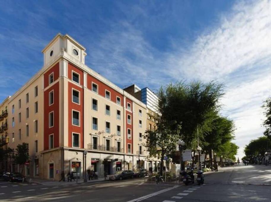 Apartamento Stunning & Modern Penthouse - Rambla - City Centre Tarragona Exterior foto